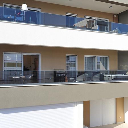 Apartment Relex With Pool & Jacuzzi Privlaka  Exteriör bild