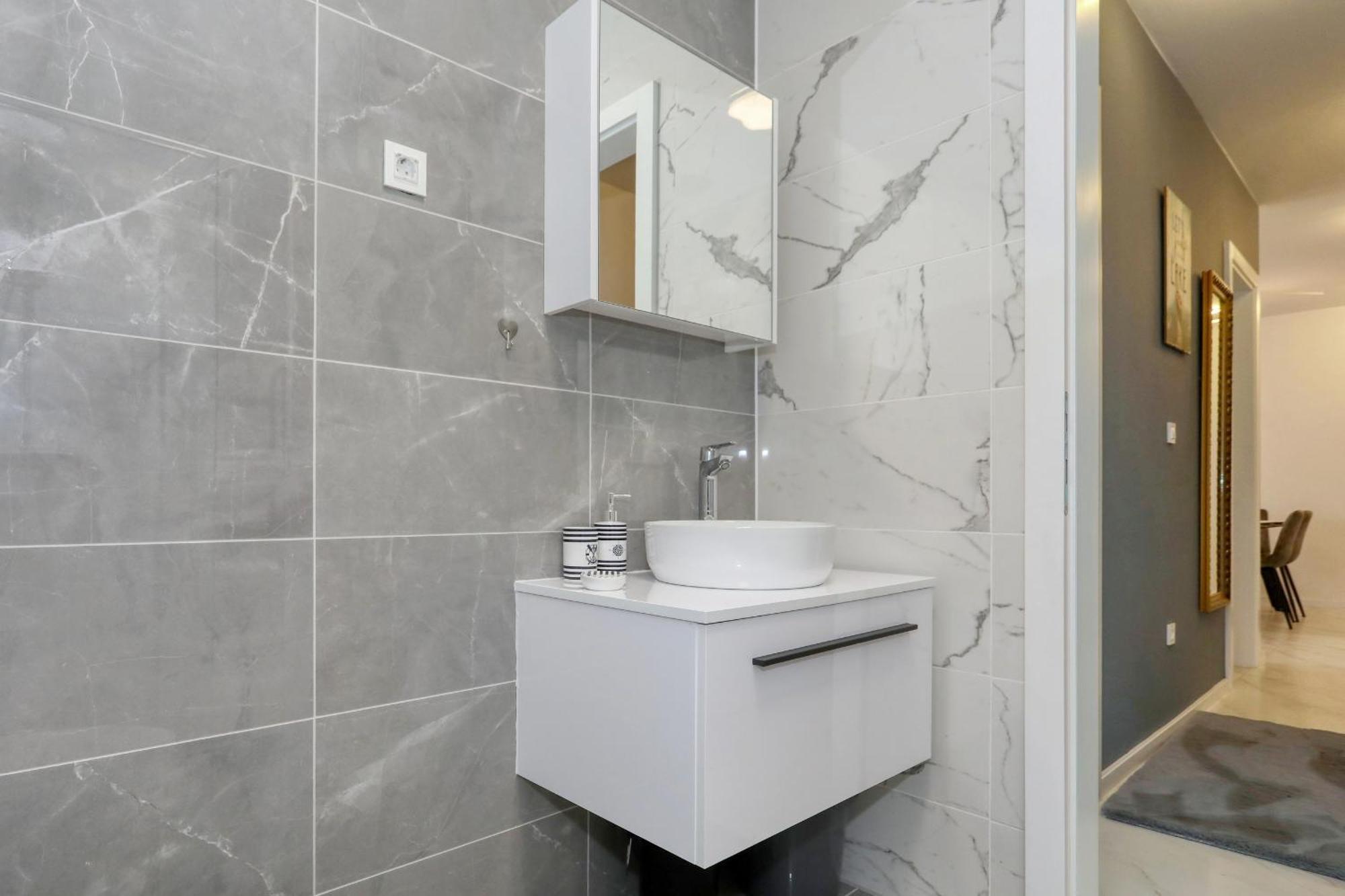 Apartment Relex With Pool & Jacuzzi Privlaka  Exteriör bild
