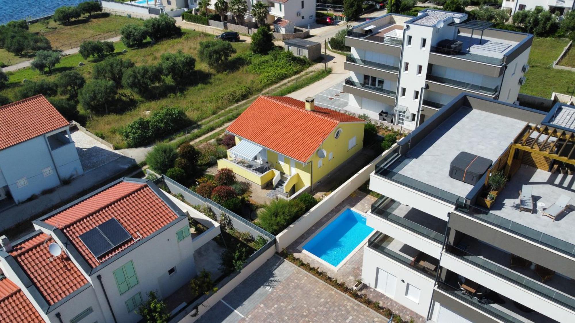 Apartment Relex With Pool & Jacuzzi Privlaka  Exteriör bild